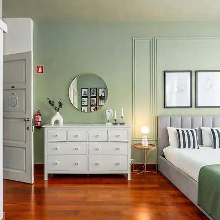 Maison D'angelina: In The Heart Of 아파트