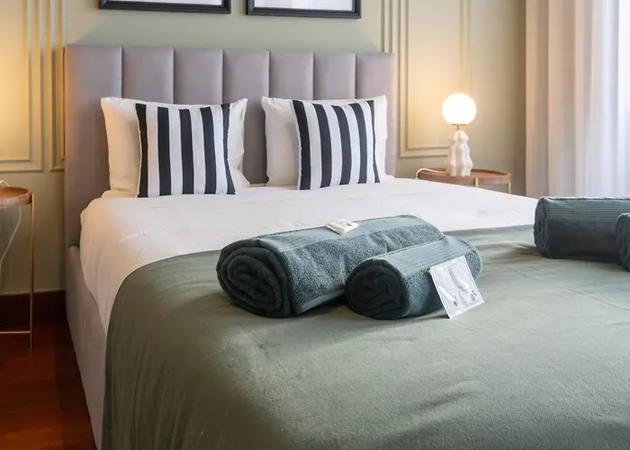 Maison D'angelina: In The Heart Of Oporto